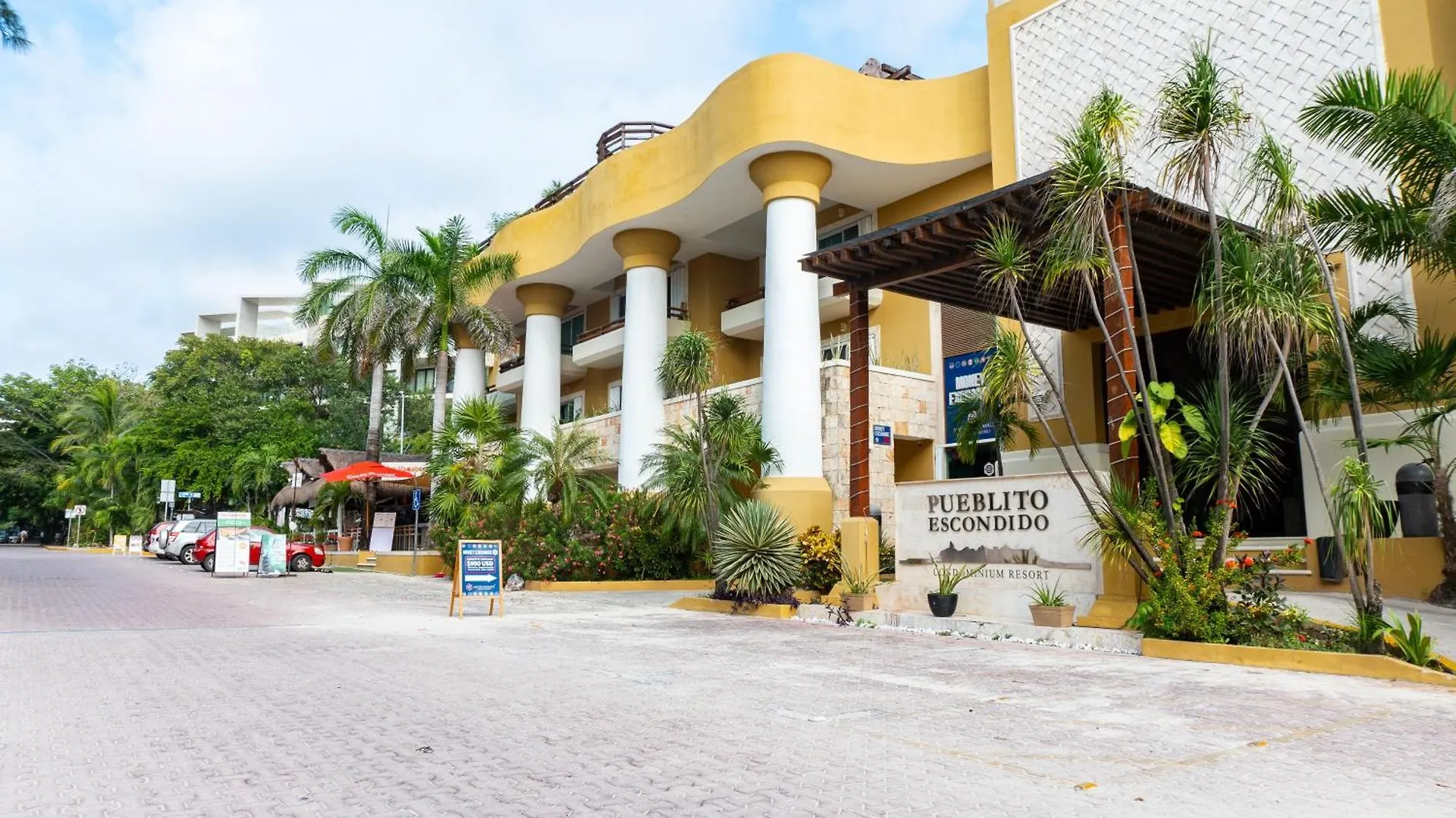 Pueblito Escondido 316 Condo Playa del Carmen Mexico