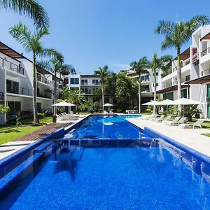 Luxurious & In Playa Steps From The Playa del Carmen